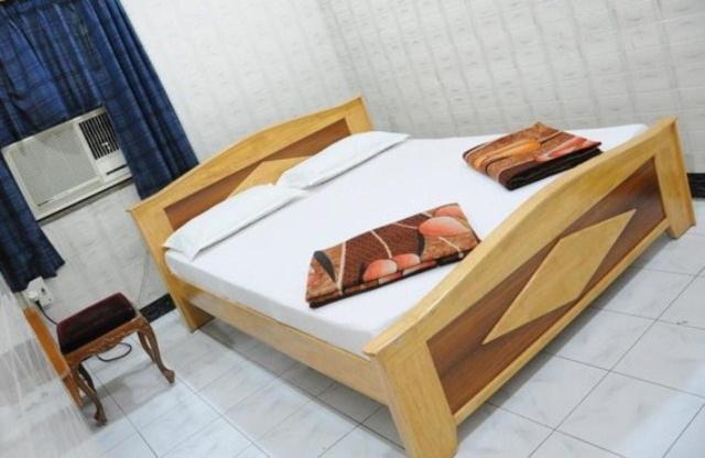 Lloyds Guest House, North Boag Road, T. Nagar Chennai Zewnętrze zdjęcie