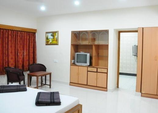 Lloyds Guest House, North Boag Road, T. Nagar Chennai Zewnętrze zdjęcie
